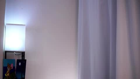 Lina online show from March 3, 1:28 pm