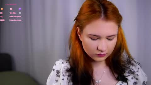 Lina online show from May 1, 2:32 pm