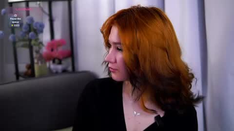 Lina online show from May 2, 3:06 pm