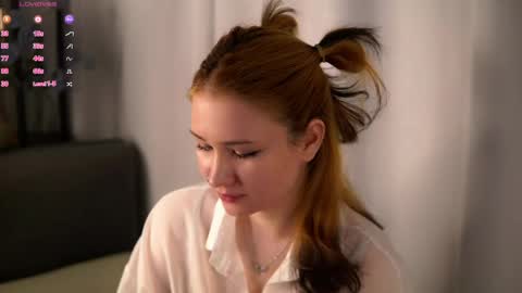 Snapshot of sheliamuyres chatting on May 14, 3:52 pm Lina online show from May 14, 3:52 pm