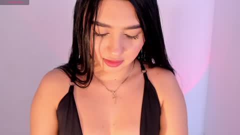 Snapshot of shelly_rohades chatting on May 17, 5:16 am online show from May 17, 5:16 am
