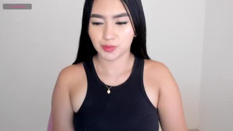 Snapshot of shelly_rohades chatting on June 14, 3:41 am online show from June 14, 3:41 am