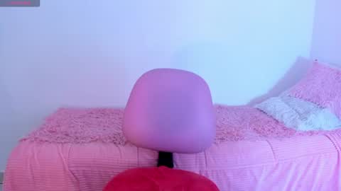 Snapshot of shellyrayhs1 chatting on July 30, 5:39 am Shelly rayhs online show from July 30, 5:39 am
