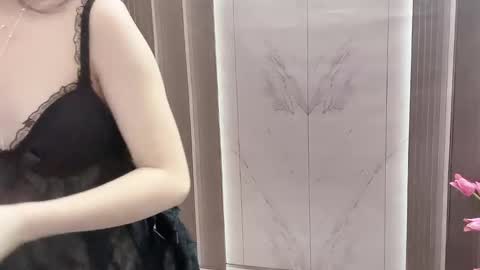 Shelly online show from October 29, 3:20 am