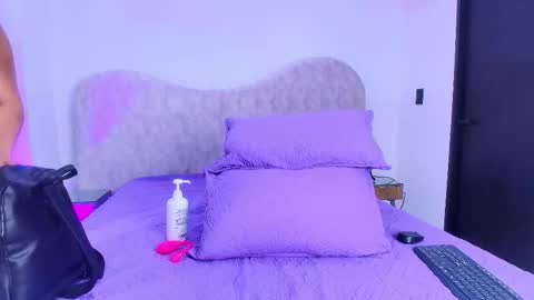 Shelsy online show from December 2, 11:59 am