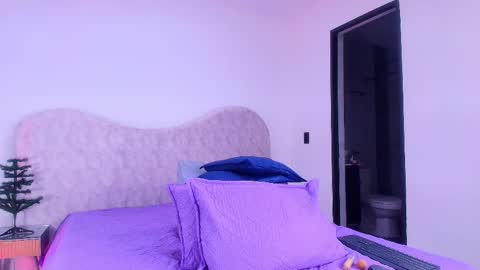 Shelsy online show from December 4, 11:52 am