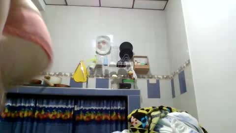 shelsyzevee_ online show from December 17, 2:50 am