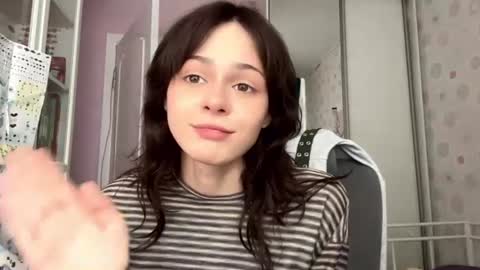 Snapshot of sheridanparodi chatting on July 10, 8:50 am Sherid online show from July 10, 8:50 am