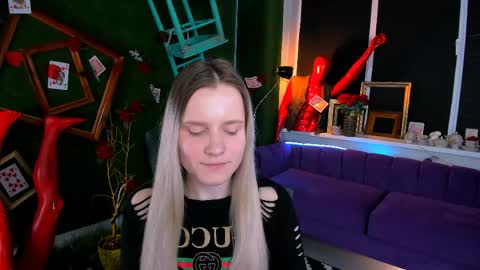 Snapshot of sherributlers chatting on May 15, 7:04 am Sweet Sherri online show from May 15, 7:04 am