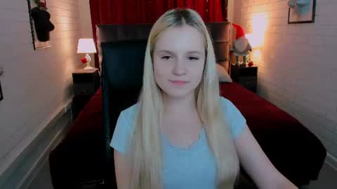 Snapshot of sherributlers chatting on July 26, 5:04 am Sweet Sherri online show from July 26, 5:04 am