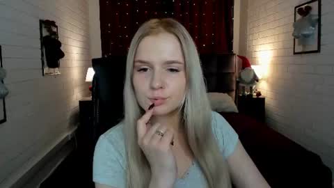Snapshot of sherributlers chatting on July 30, 5:17 am Sweet Sherri online show from July 30, 5:17 am