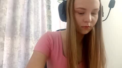 Lisa online show from November 29, 6:16 am