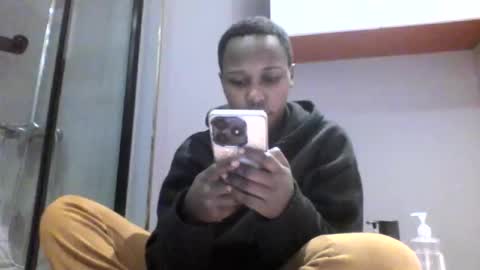 Snapshot of sherryspicy34 chatting on March 27, 9:32 am sherryspicy34 online show from March 27, 9:32 am