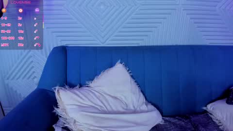 mia online show from February 11, 5:29 pm