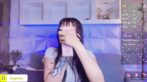 mia online show from March 5, 11:06 am