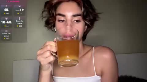 Amy online show from August 6, 1:13 pm