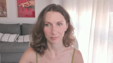 shesleepsnaked online show from October 8, 3:20 pm