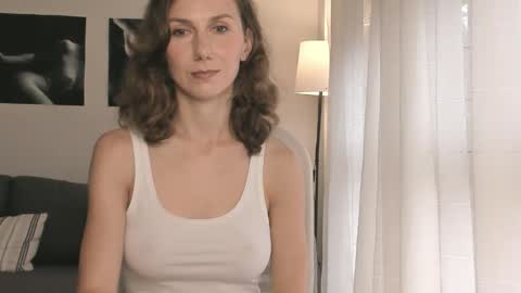 shesleepsnaked online show from November 13, 2:49 pm