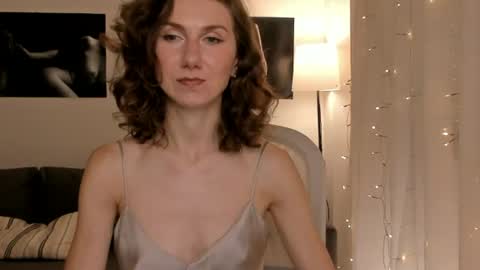 Snapshot of shesleepsnaked chatting on June 18, 1:04 pm shesleepsnaked online show from June 18, 1:04 pm