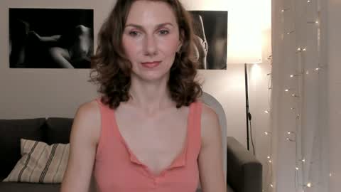 shesleepsnaked online show from June 21, 4:31 pm