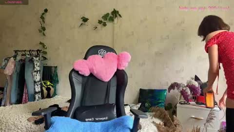 Vanessa online show from May 18, 8:42 am