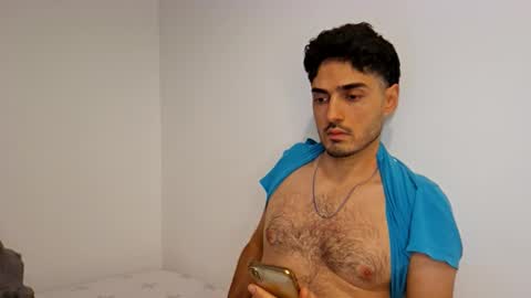 Snapshot of shhervin chatting on December 1, 8:08 am shhervin online show from December 1, 8:08 am