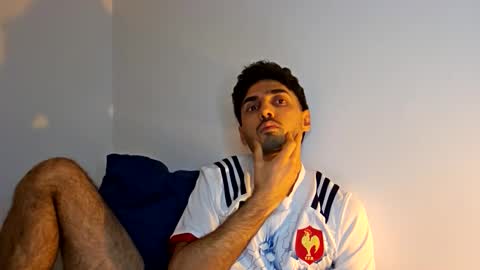 Snapshot of shhervin chatting on December 1, 11:43 pm shhervin online show from December 1, 11:43 pm