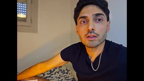 Snapshot of shhervin chatting on December 14, 2:55 pm shhervin online show from December 14, 2:55 pm