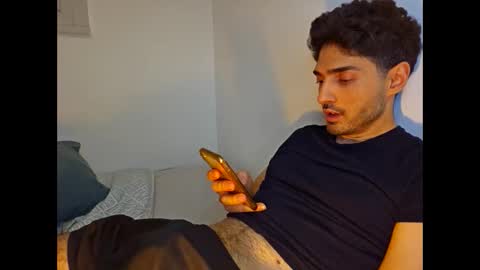 Snapshot of shhervin chatting on January 13, 12:05 am shhervin online show from January 13, 12:05 am