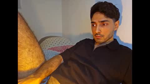 Snapshot of shhervin chatting on February 12, 9:43 pm shhervin online show from February 12, 9:43 pm