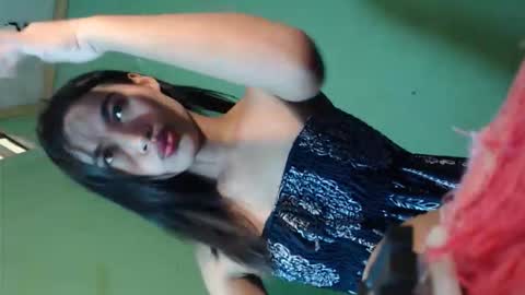Snapshot of shiela_may chatting on May 24, 1:27 pm shiela_may online show from May 24, 1:27 pm