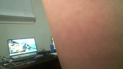 Snapshot of shine66shine chatting on January 10, 12:17 am shine66shine online show from January 10, 12:17 am