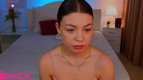 Snapshot of shine_abby_ chatting on July 7, 10:41 am Abby online show from July 7, 10:41 am