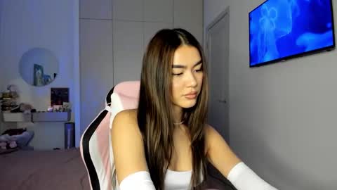 Shineel online show from February 17, 1:29 pm