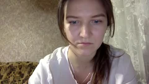 Snapshot of shining_pearl chatting on March 6, 4:49 pm Jesica online show from March 6, 4:49 pm