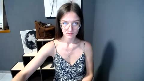 Jesica online show from June 26, 9:57 am