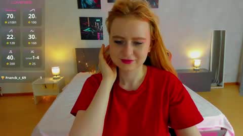 Snapshot of shiny_lisss chatting on May 6, 1:47 am Lisa online show from May 6, 1:47 am