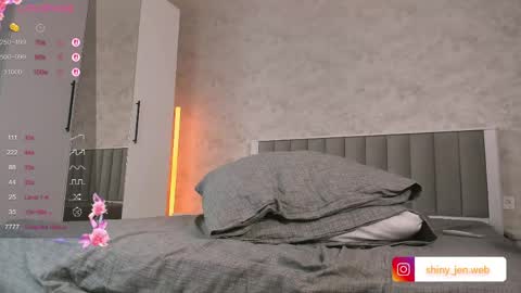Jennifer  Streaming time online show from May 4, 6:37 pm
