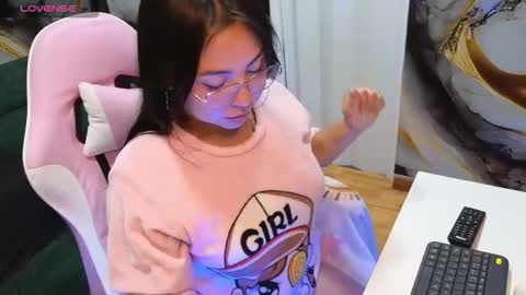 Shizuka online show from December 5, 3:15 am