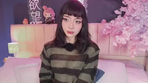 Valentina online show from May 1, 9:30 pm