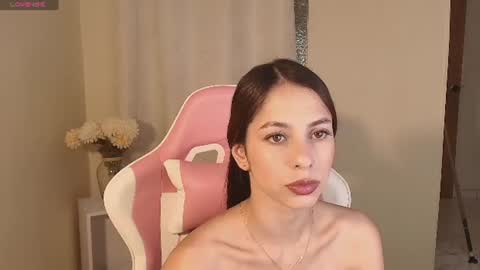 Snapshot of shkendall chatting on June 16, 1:47 pm kendal online show from June 16, 1:47 pm