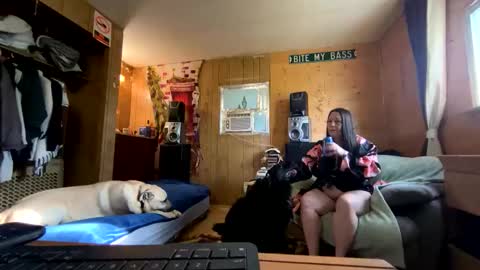 shorty920505 online show from June 11, 12:32 am