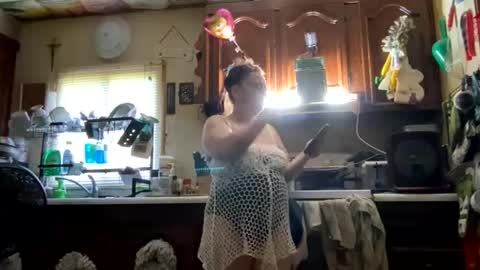 shorty920505 online show from July 23, 8:18 pm