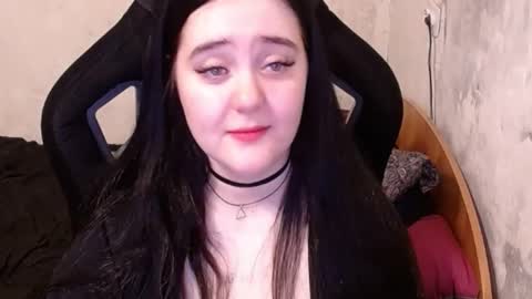 Snapshot of show_for_you chatting on December 3, 11:01 am show_for_you online show from December 3, 11:01 am