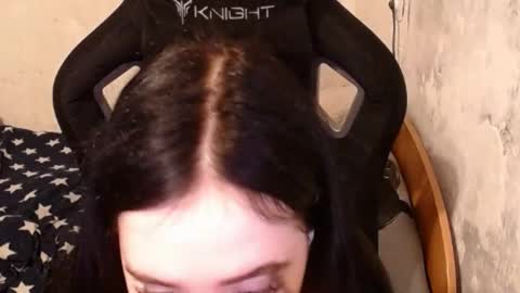 Snapshot of show_for_you chatting on December 10, 6:49 pm show_for_you online show from December 10, 6:49 pm