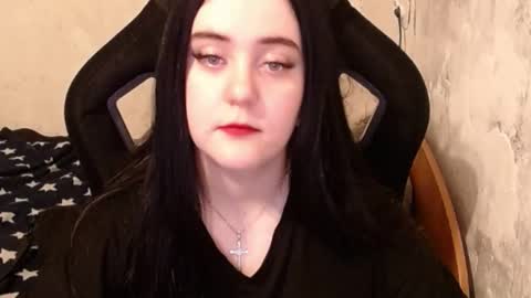 Snapshot of show_for_you chatting on December 11, 5:59 pm show_for_you online show from December 11, 5:59 pm