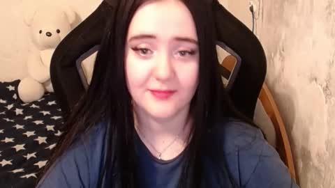 Snapshot of show_for_you chatting on December 12, 9:19 am show_for_you online show from December 12, 9:19 am