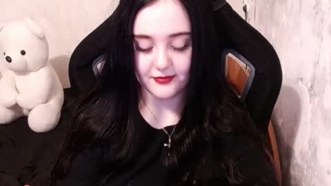 Snapshot of show_for_you chatting on December 18, 11:24 am show_for_you online show from December 18, 11:24 am