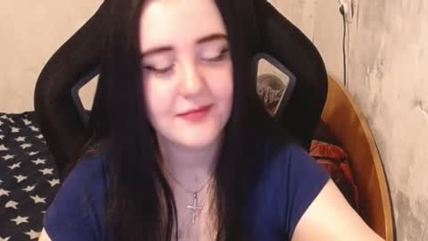 Snapshot of show_for_you chatting on January 21, 12:07 pm show_for_you online show from January 21, 12:07 pm