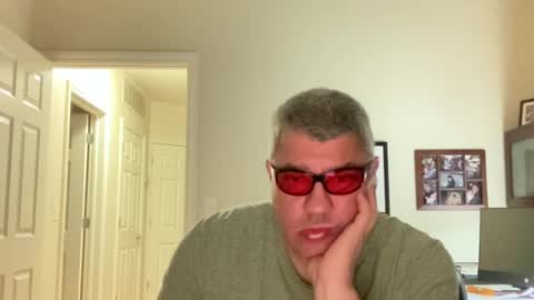 Chicago Guy online show from July 11, 4:48 am